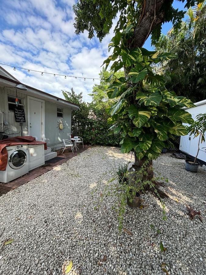 מיאמי Quiet & Centrally Located House - Private Parking, Laundry And Storage For Luggage מראה חיצוני תמונה