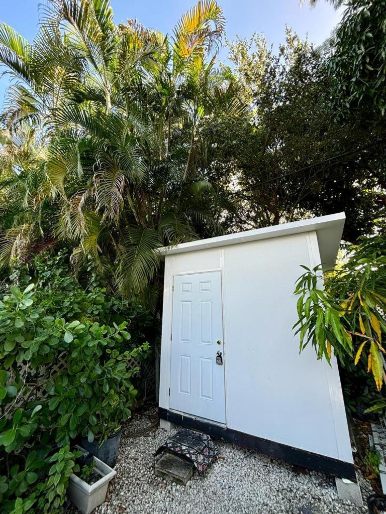 מיאמי Quiet & Centrally Located House - Private Parking, Laundry And Storage For Luggage מראה חיצוני תמונה